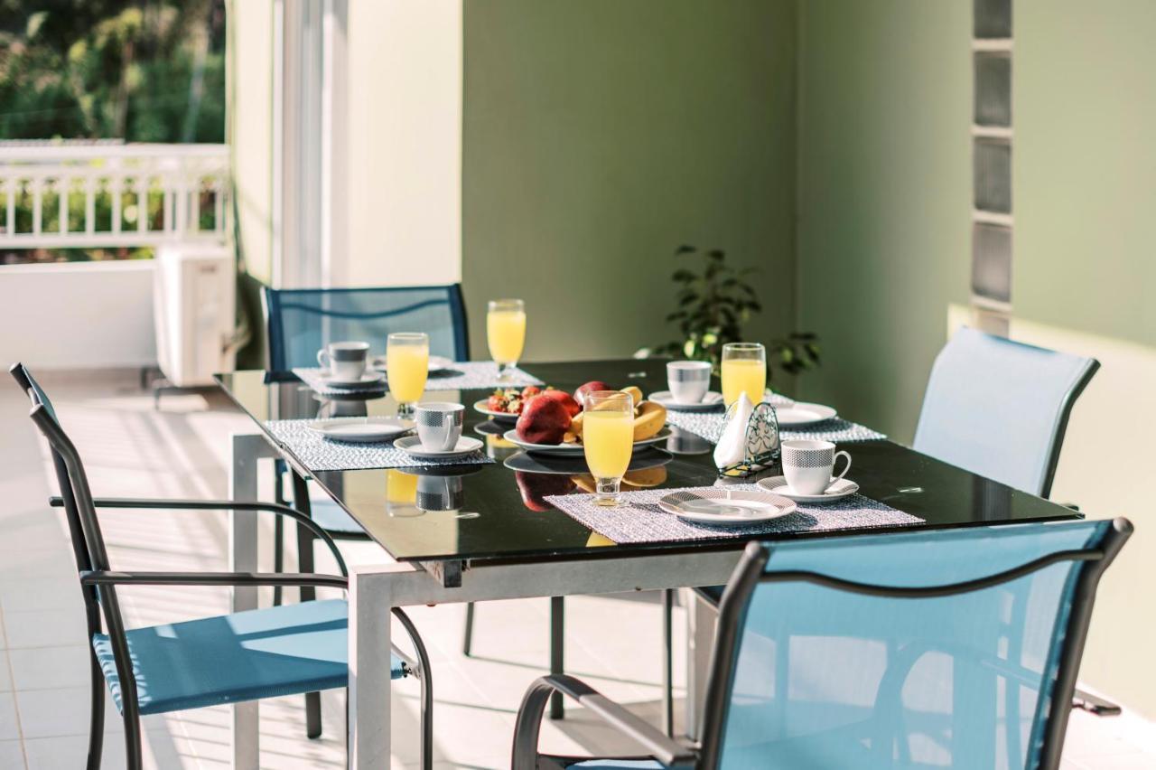 Greek Style With Jaquzzi & Barbeque Apartment